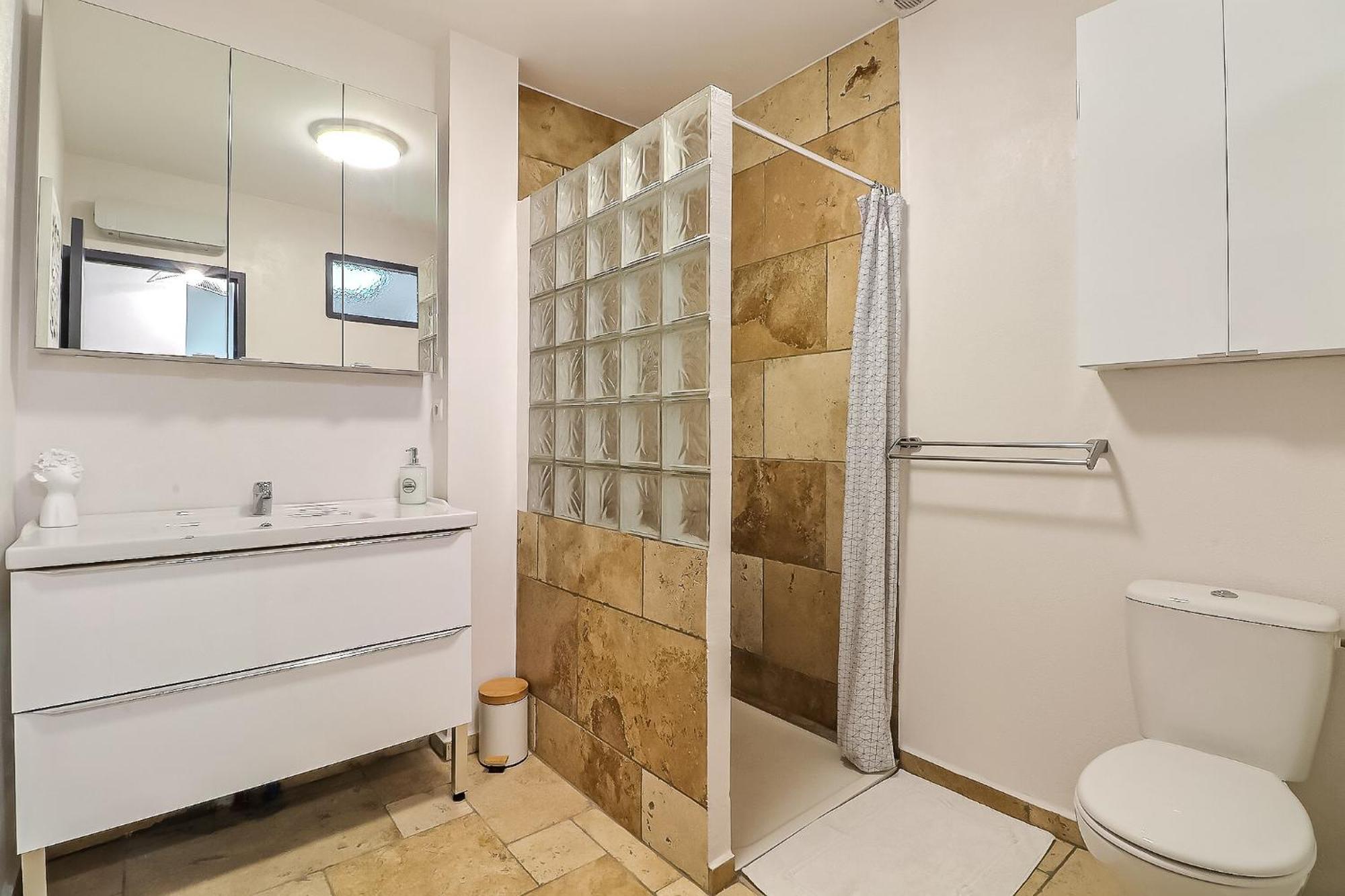 Le Logy-Cosy - Appartement 5 Pers - Clim Wifi Cosy Garage Saint-Gilles  Eksteriør billede