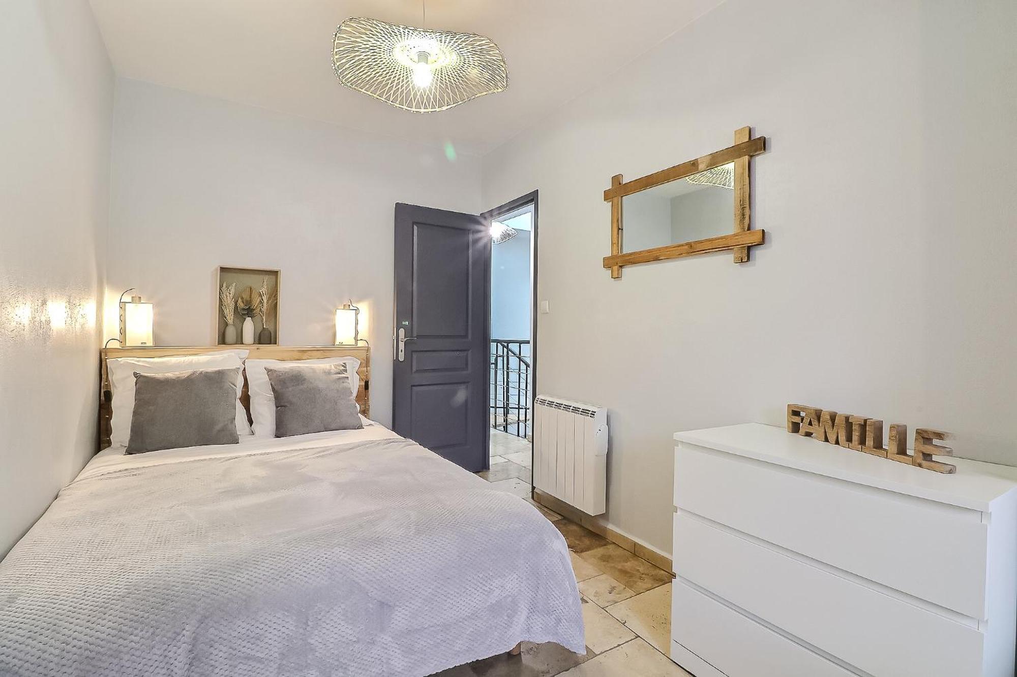 Le Logy-Cosy - Appartement 5 Pers - Clim Wifi Cosy Garage Saint-Gilles  Eksteriør billede