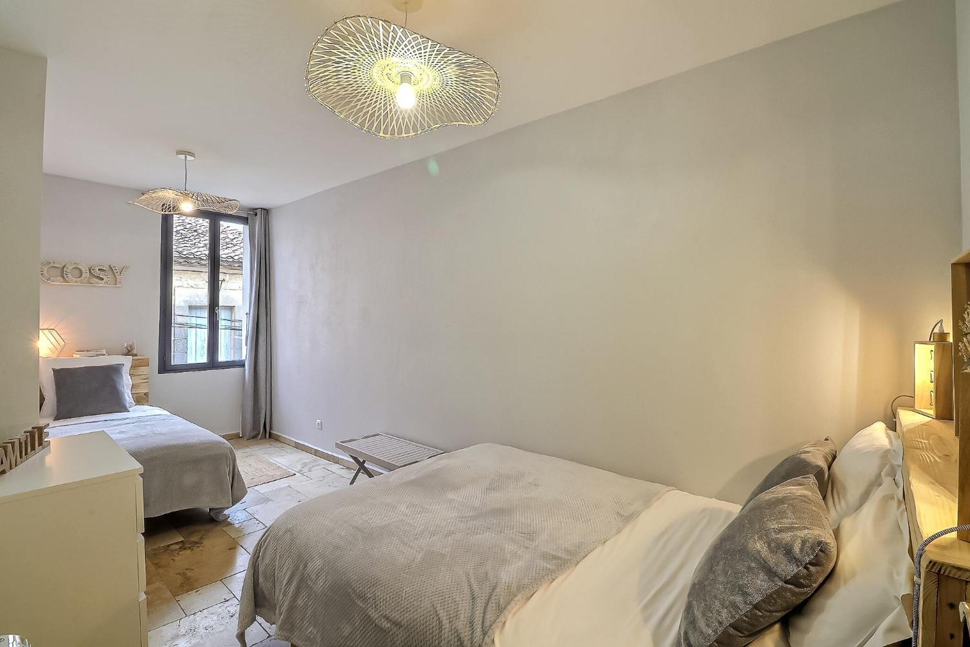 Le Logy-Cosy - Appartement 5 Pers - Clim Wifi Cosy Garage Saint-Gilles  Eksteriør billede